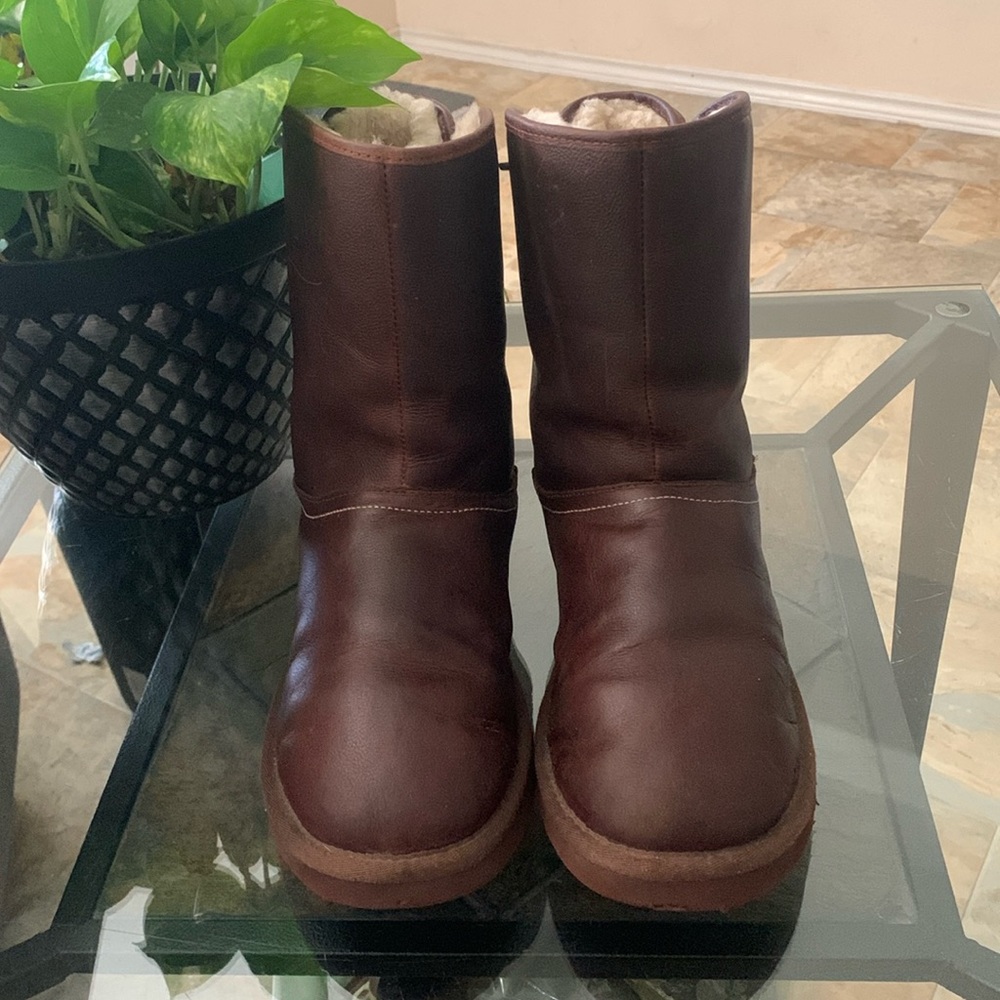 UGG Mariana Sheepskin Lined Leather Boots - Picture 2 of 14